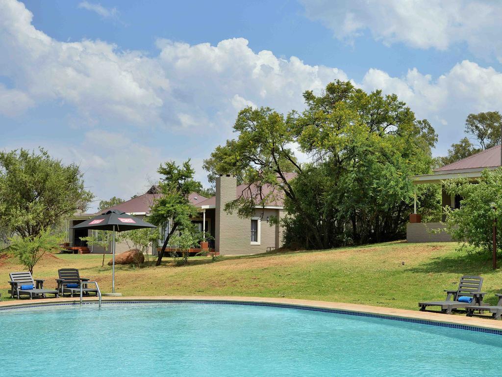 African Hills Safari Lodge & Spa Magaliesburg Exterior foto
